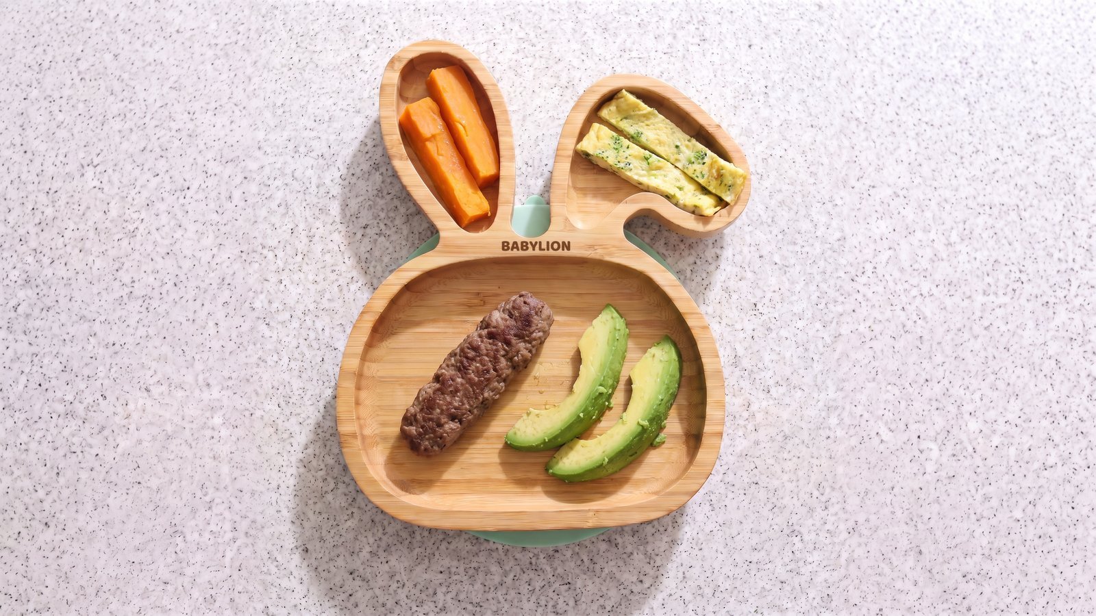 ¿Qué puede comer un bebé de 6 meses? Lista de alimentos y cómo dárselos